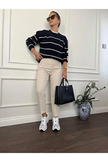 Büşce Ecru Color Trousers