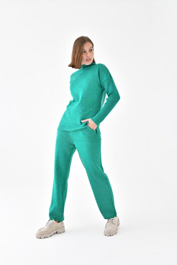 Garmi Benetton Жіночий комплект - Плетені коси