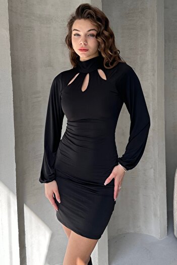 Fav Style Kadın Dik Yaka Cut Out Detaylı Sırtı Bağlamalı Mini Elbise Siyah