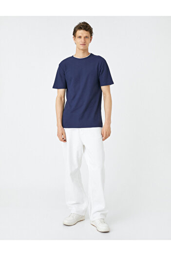 Koton Κοντό μανίκι Basic T-Shirt γιακά με λεπτομερή υφή και λεπτή εφαρμογή