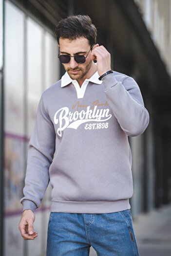 Oksit Виробник: Est 1898 Друкований тринитковий шардонний slim fit поло з коміром чоловічий світшот