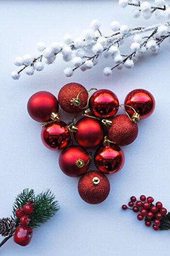 Patladı Gitti Red Colored Christmas Tree Ornament - 5 Cm, 10 Balls Christmas Ornament