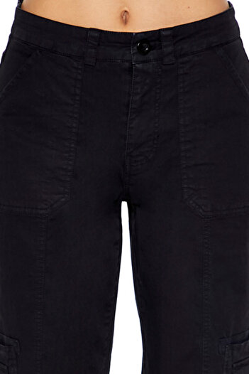 Forever 21 Straight-Leg Kargo Pantolon