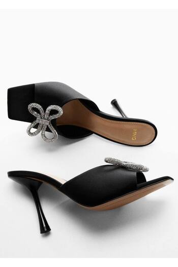 MANGO Woman Strass detaylı topuklu sandalet