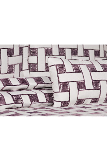 Bonne Maison Sapphire Plum 4 Piece Embroidered Bedspread Set