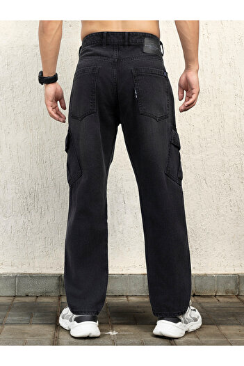 Hubberholme By Styli Mid Rise Relaxed Fit Cargo Jeans