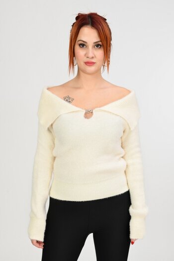 Lefon Cream Dark Prince Algen Combination Plush Sweater