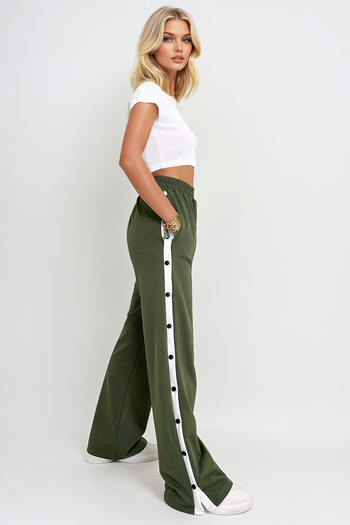 Trend Alaçatı Stili Women's Khaki Wide Leg Pants - Double Pockets and Side Strips Alc-X12713