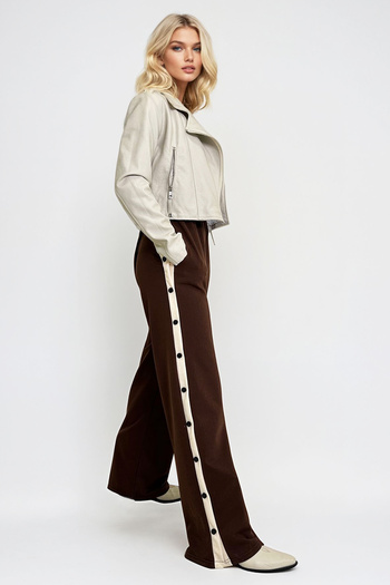 Trend Alaçatı Stili Brown Wide Leg Pants - Double Pockets and Side Strips Alc-X12713