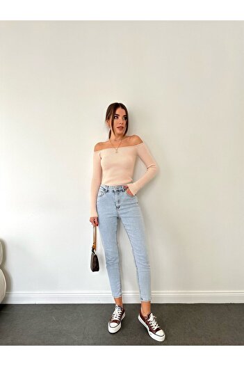 MAKRAS EXCLUSIVE A141810 Fit Yüksek Bel Yırtık Detaylı Uzun Boy Jean Pantolon Mom Jeans Dar Paça Kot