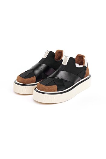 derinet Yüksek Taban Lastik Aksesuarlı Kadın Sneaker