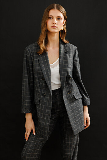Ekol Black Plaid Jacket - Button Detailed