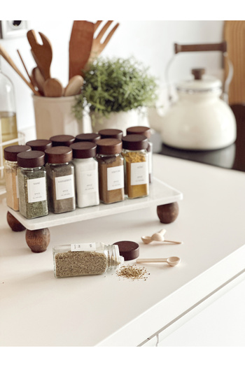 MODA OZY 12-Piece 120ml Glass Spice Rack with Acacia Lid Spice Set (Water Resistant Label)