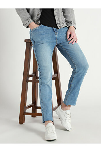 Dennis Lingo By Styli Mid Rise Slim Fit Faded Jeans