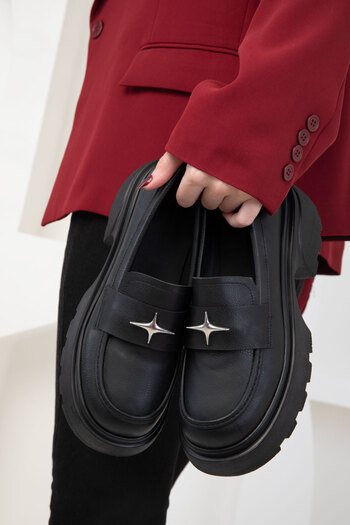 SOHO Damskie buty casualowe 19744 - czarne