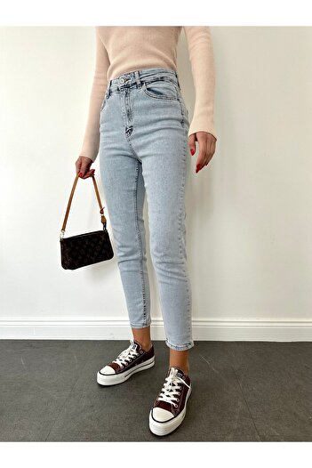 MAKRAS EXCLUSIVE A141810 Fit Yüksek Bel Yırtık Detaylı Uzun Boy Jean Pantolon Mom Jeans Dar Paça Kot