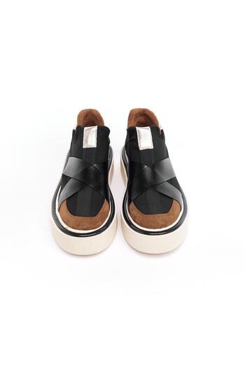 derinet Yüksek Taban Lastik Aksesuarlı Kadın Sneaker