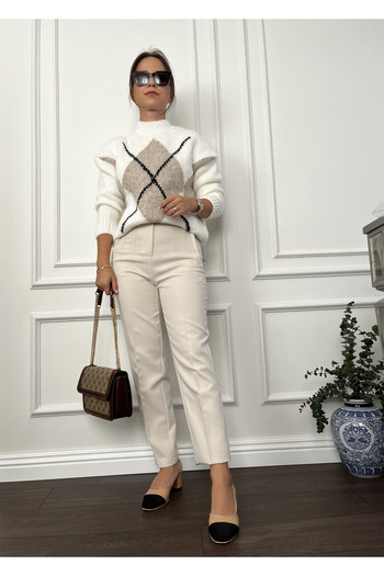 Büşce Ecru Color Trousers