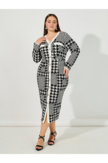 Styli Plus Size Houndstooth Pattern Sweater Midi Dress