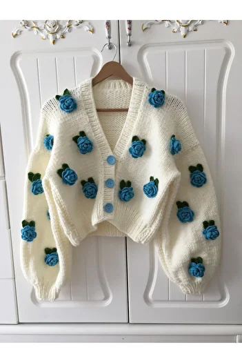 El örgüsü Cardigan de damă tricotat manual cu detalii trandafiri, cardigan floral