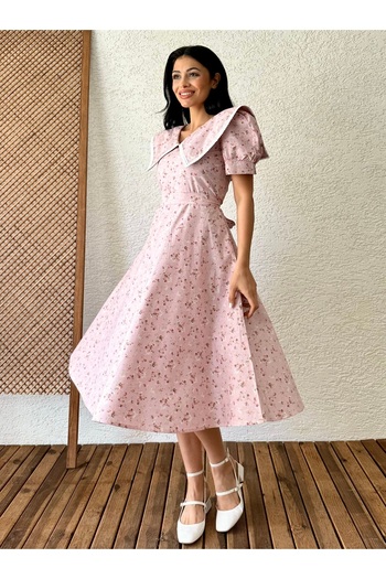 KÜÇÜĞÜM BUTİK Rochie evazată vintage cu model floral roz-visiniu - guler mare