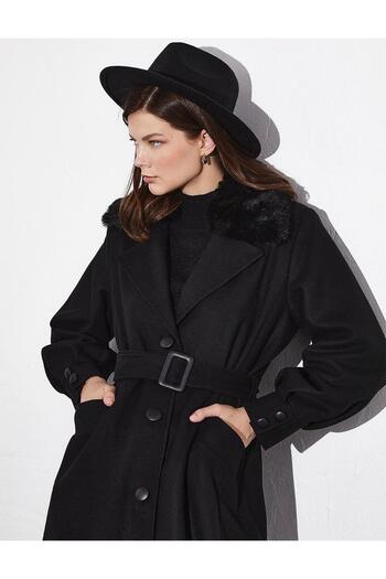 Kayra Black Cap with Buttons and Belt