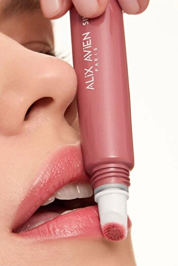 Alix Avien Dolgun Gürünüm ve Nemlendirici Etkili Dudak Parlatıcısı - Silky Care Lipgloss 306 Glutters In Pink