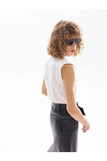 RİVUS Padded Sleeveless Crop Shirt - White