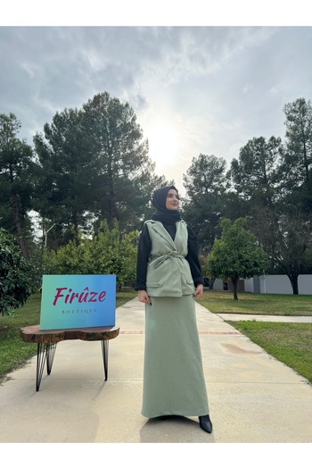 Firuze Kaşe yelek etek takım