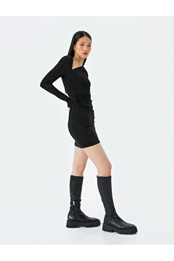 Koton Βραδινό φόρεμα με ασύμμετρο λαιμόκοψη Slim Fit Mini Glitter
