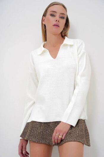 Mossta Ecru Polo Neck Loose Sweater