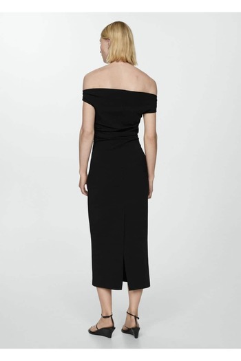 MANGO Woman Omzu açık drape elbise
