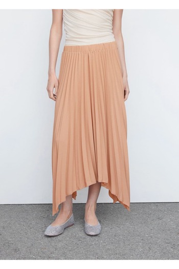 MANGO Woman Pleated asymmetrical skirt