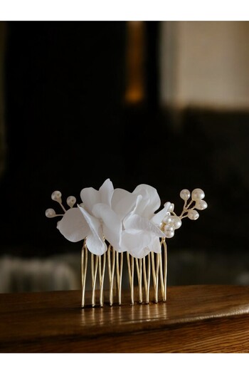 Eva Flore White Floral Bridal Hair Accessory - Hydrangea Pearls, Wedding Comb Buckle Bun