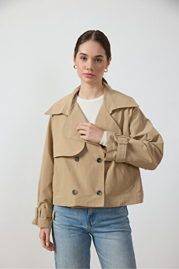 Birgül Bektaş Mink Double Breasted Short Trench Coat