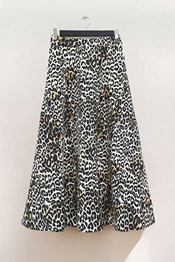MODAQU Fusta de scuba cu model leopard cu talie elastica - crem