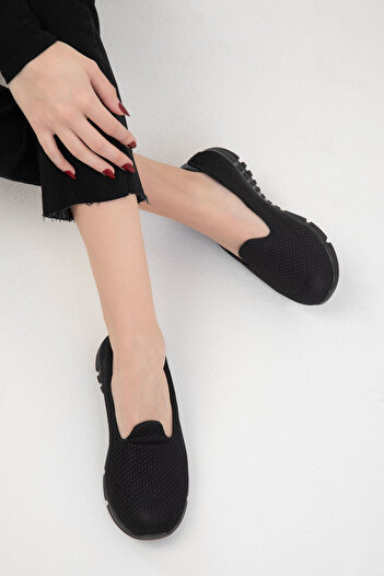 SOHO Black-Black Women's Sneakers 18113