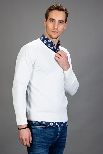 Tudors Men's Standard Fit Regular Cut V Neck Cotton White Knitwear Sweater