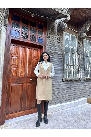 KÜÇÜĞÜM BUTİK Bej Rengi Kısa Kaşe V Yaka Jile Elbise
