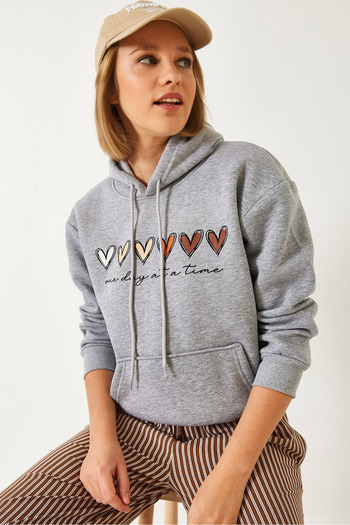 Bianco Lucci Women's Three Thread Raster Colorful Heart Printed Hooded Sweatshirt Mbhs025 60601025
