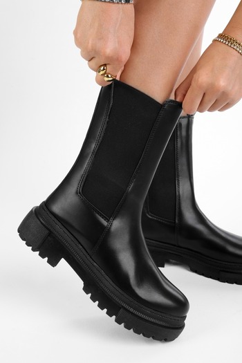 Shoeberry Women's Gaze Black Leather Boots