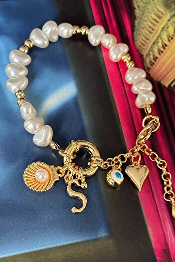 Trendy Butik S Letter Bracelet Pearl Model Oyster, Evil Eye and Heart Hanging Design Letter Bracelet