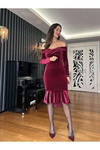 Atelier Derin Bordo Kadife Omuz Dekolteli Eteği Volanlı  Elbise