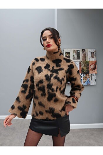 ESRAHELVACI Pulover cu model Leu cu guler ridicat