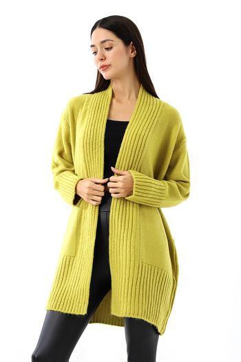 Devinka Women's Oversize Wide Fit Soft Textured Pocket Knitwear Cardigan