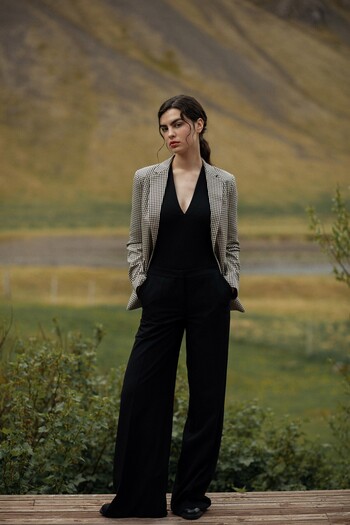Stylove Trousers with wide legs