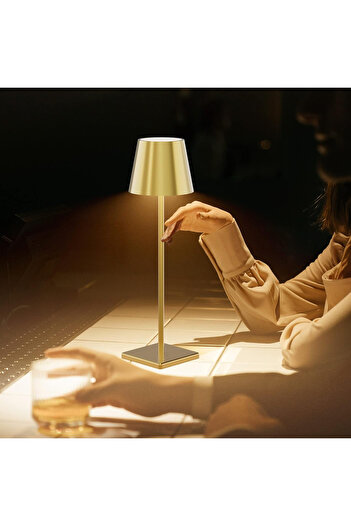 Cata İstanbul Dokunmatik LED Dimerlenebilir Masa Lambası Gold Renk CT-8437