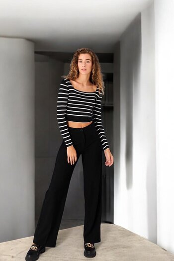 HAKKE Belt Below Pleated Wide Leg Pant