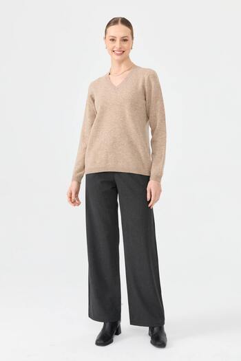 Desen Triko V-Neck Beige Sweater - Women's Classic Wool Model