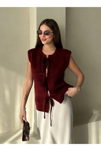 Laluvia Burgundy Front Tie Wool Vest - 4629